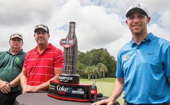 Nascar Driver Denny Hamlin Visits <strong><em>Walt Disney World</em></strong>® Golf for a Red, White and Blue Meet and Greet With Military Veterans